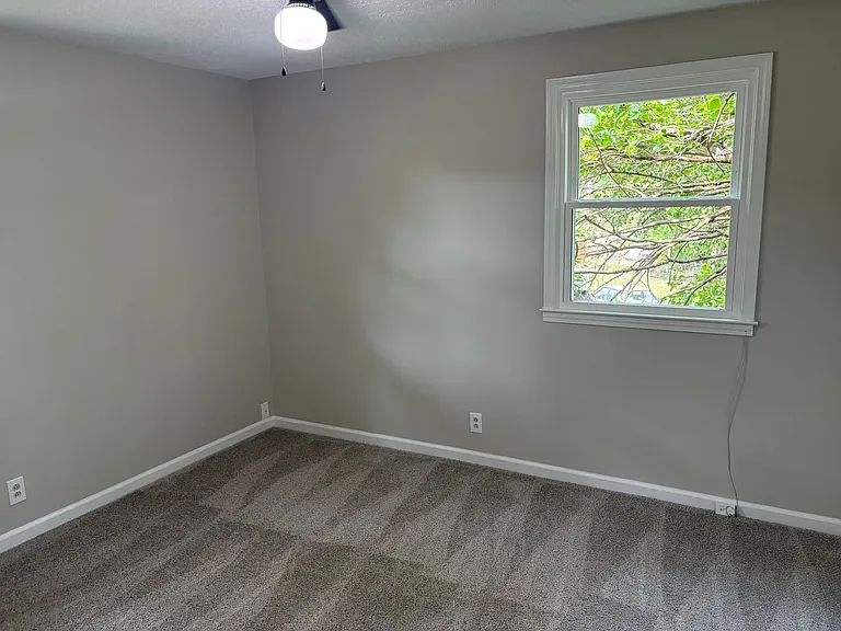 710 Heidi Ct — Photo 11