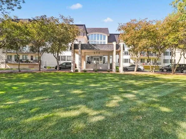 8750 Harrison Ave APT 306, Munster, IN 46321