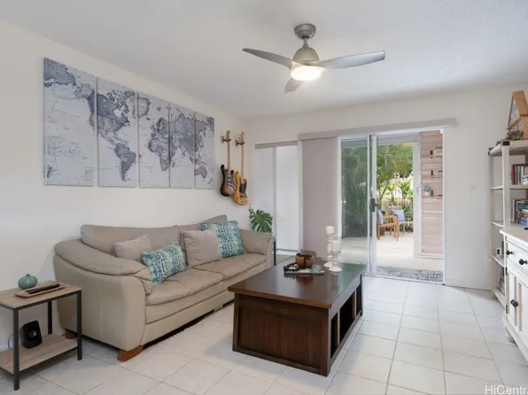 94-870 Lumiauau St APT K104, Waipahu, HI 96797