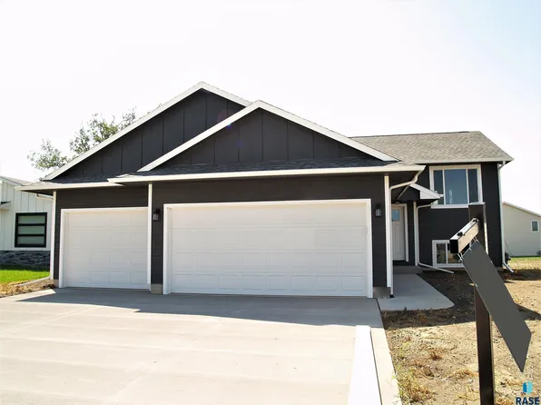 415 N Everest St, Tea, SD 57064