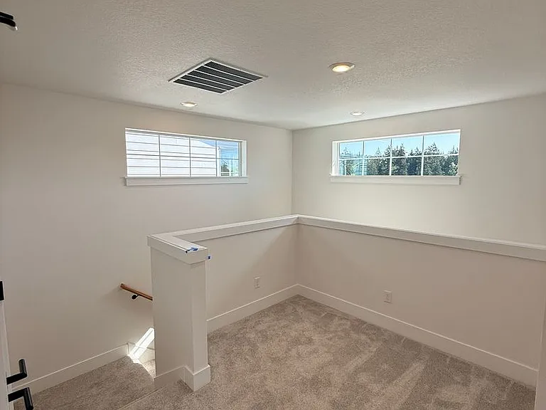 2451 N Villa Rd — Photo 15
