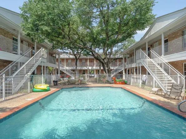 1240 Barton Hills Dr APT 208, Austin, TX 78704