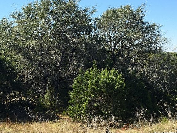 4th image of 805 Colleen Dr