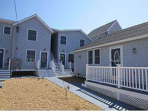 New beachfront condo community