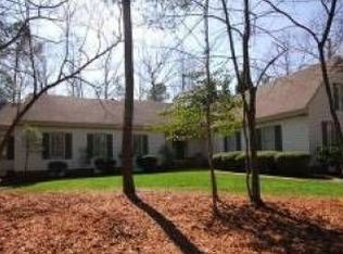 201 Par Dr, Williamsburg, VA 23188