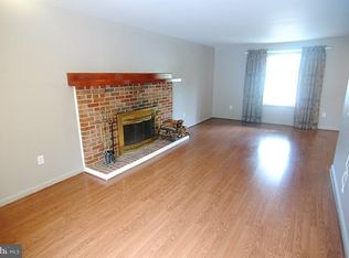 1795 Valleyside Dr, Frederick, MD 21702