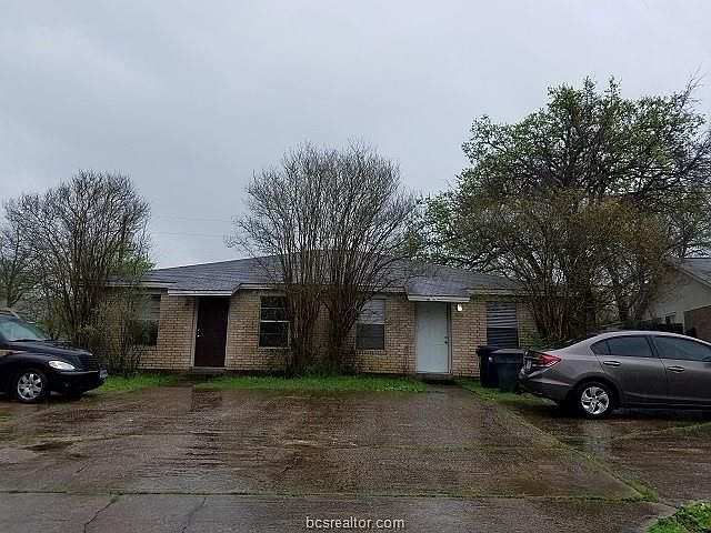 1st image of 800 San Saba Dr