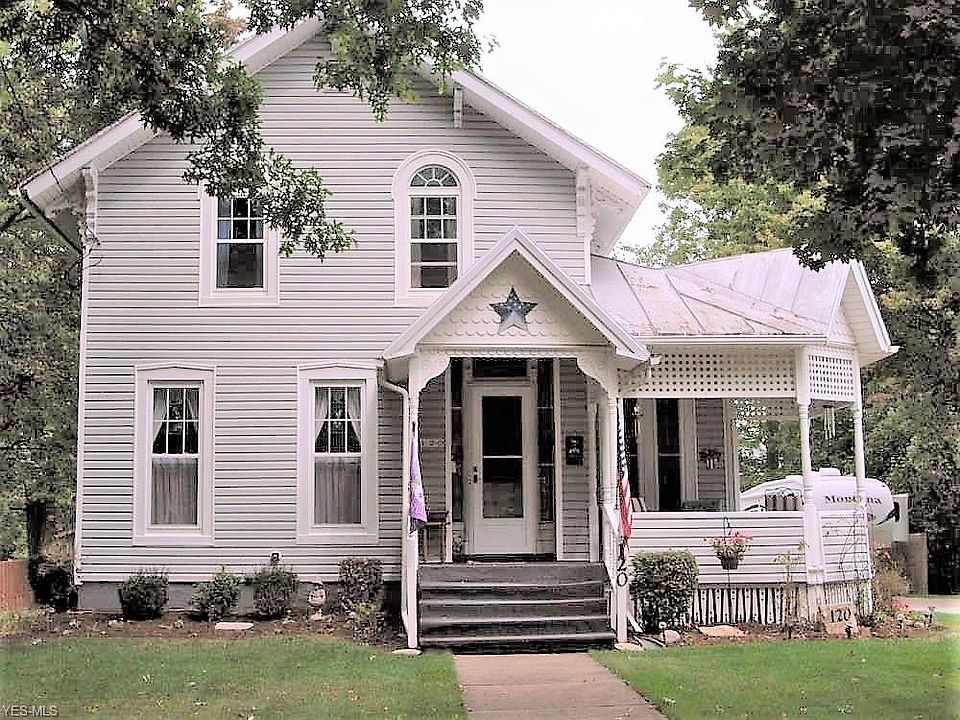 1st image of 120 Elm St