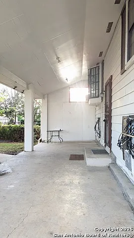 213 Earl St #B — Photo 6