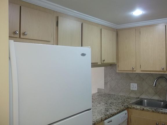 5th image of 767 SE 1st Way #767
