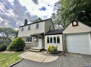 115 Voorhis Ave, River Edge, NJ 07661