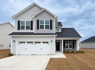 474 Pebble Shore Dr, Sneads Ferry, NC 28460