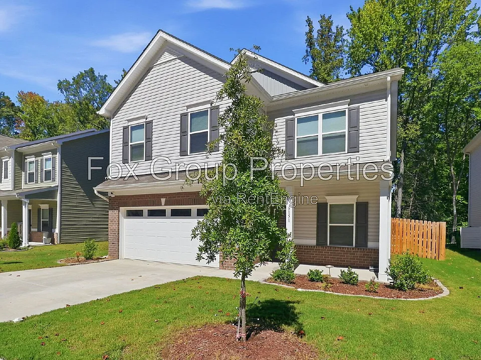 6151 Moonview Ct