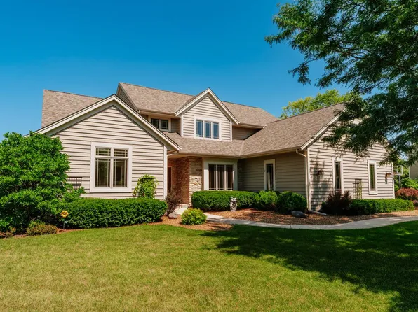 N36W22698 Long Valley ROAD, Pewaukee, WI 53072