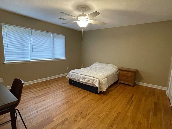 5th image of 205 Sunrise Ln APT C