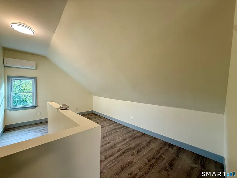 22 Hawthorne Ave — Photo 21