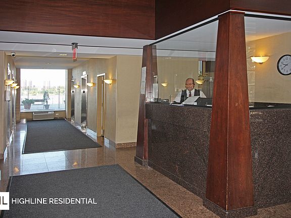 2nd image of 2540 Shore Blvd #Lg