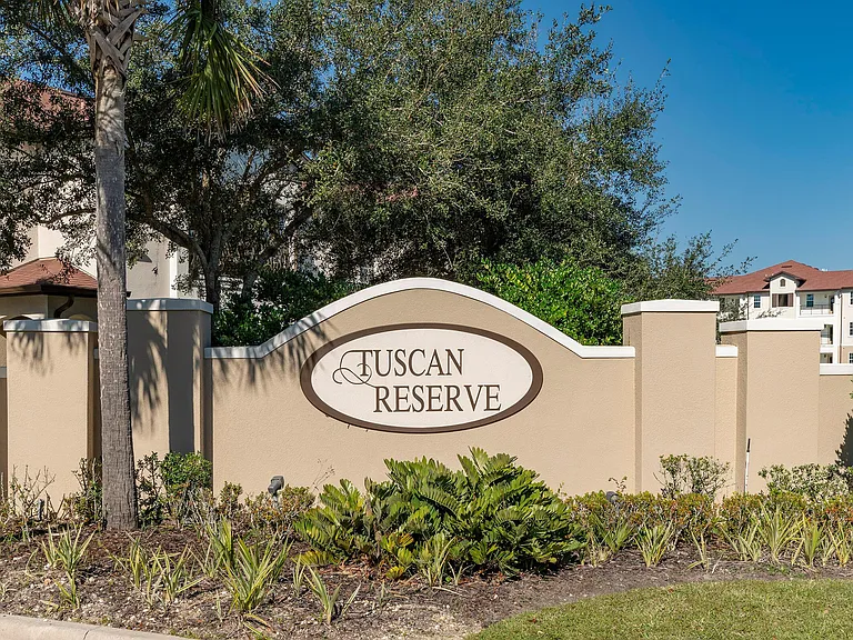 Tuscan Reserve Apartments — Photo 51