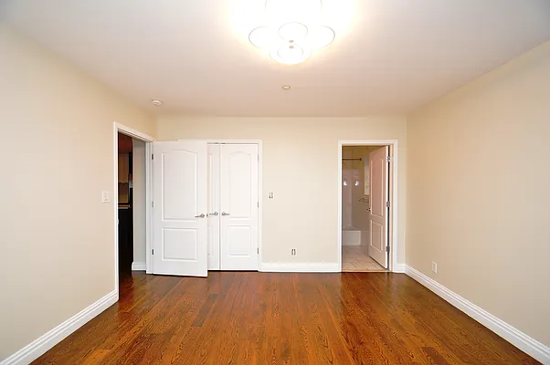 Rented by Laffey Real Estate | media 14