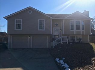 2455 N 155th Ter, Basehor, KS 66007