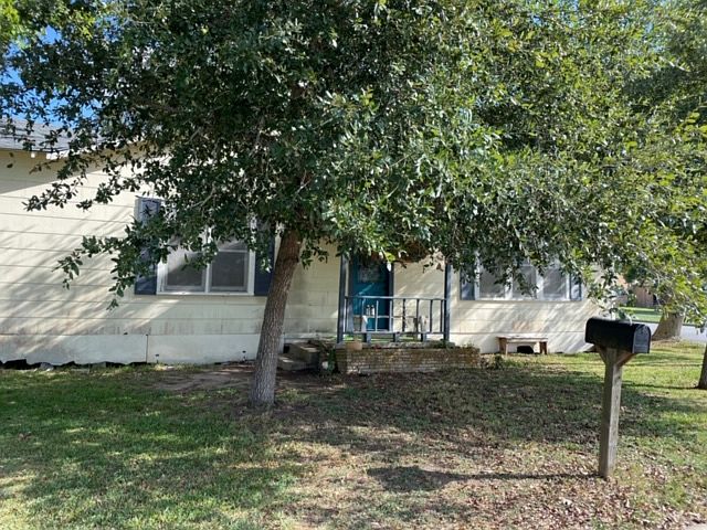 1st image of 713 Cecilia St