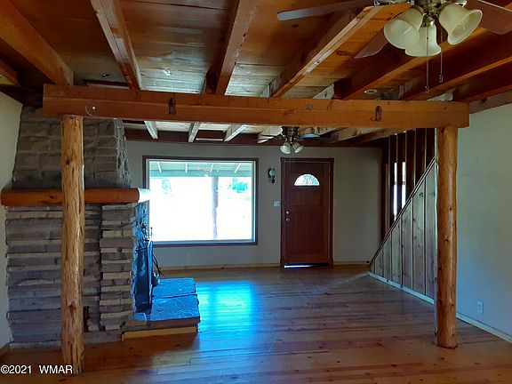 4th image of 4670 Lake Ln
