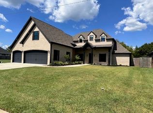 8360 Chappell Hl, Beaumont, TX 77713