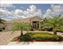 5th image of 8322 N Lake Forest Dr