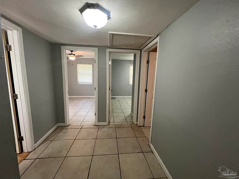 203 Edison Dr — Photo 15