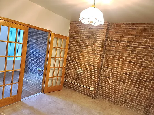 Rented by United Realty Equities | media 12