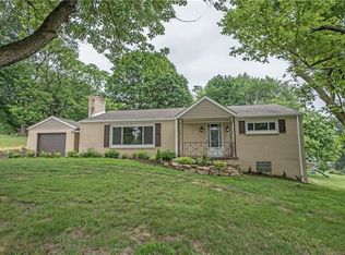801 Macarthur Dr, North Huntingdon, PA 15642