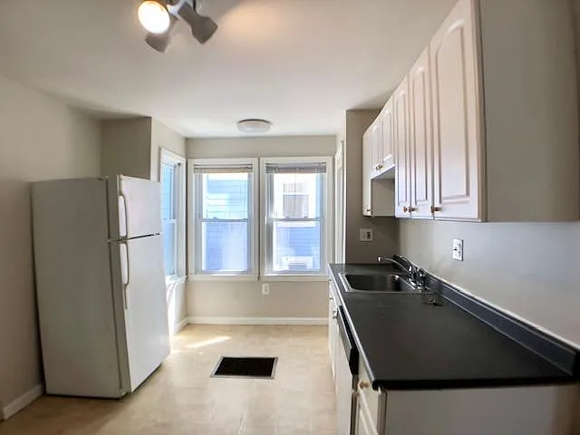 30 Harvey St #1 — Photo 2