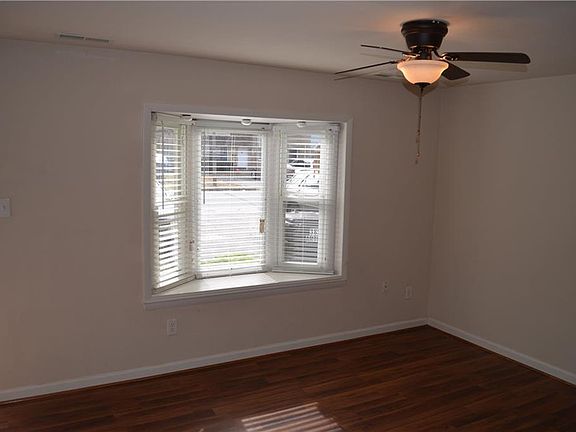 3rd image of 3690 Arthur Ave