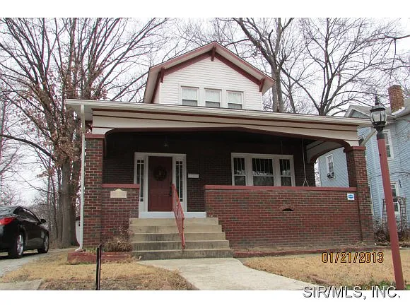 710 Franklin St photo 1