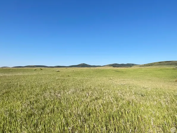 19300 N Daniels Rd, Malad City, ID 83252