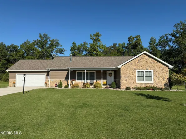 1462 Lee Ann Ave, Defiance, OH 43512