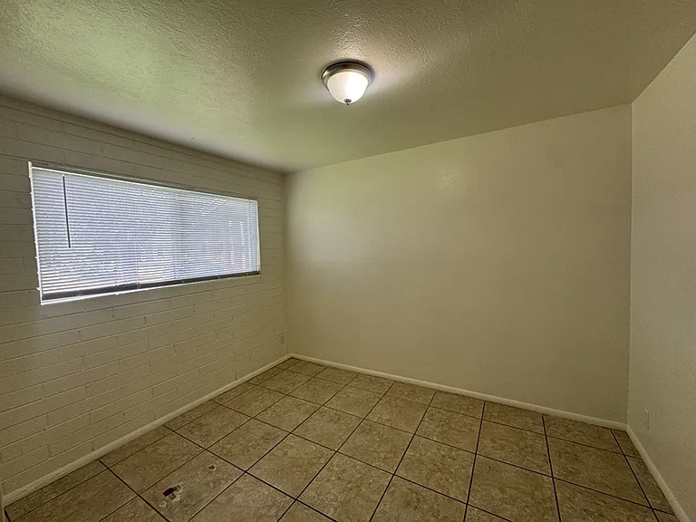 801 Norman Ave — Photo 12