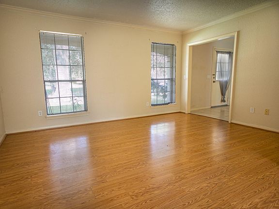 3rd image of 3223 Pecan Draw Ct