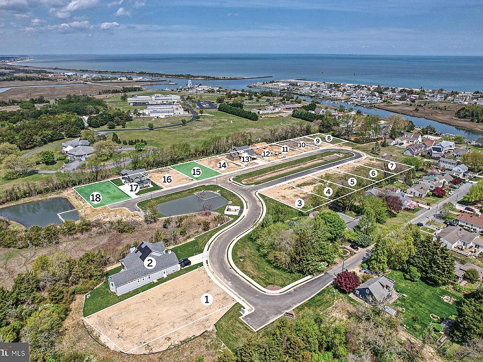 1st image of 157 Tylers Cir #15