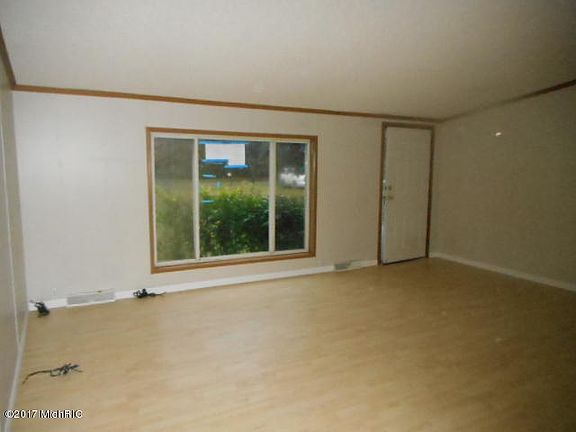 2nd image of 40643 Riverdale Dr