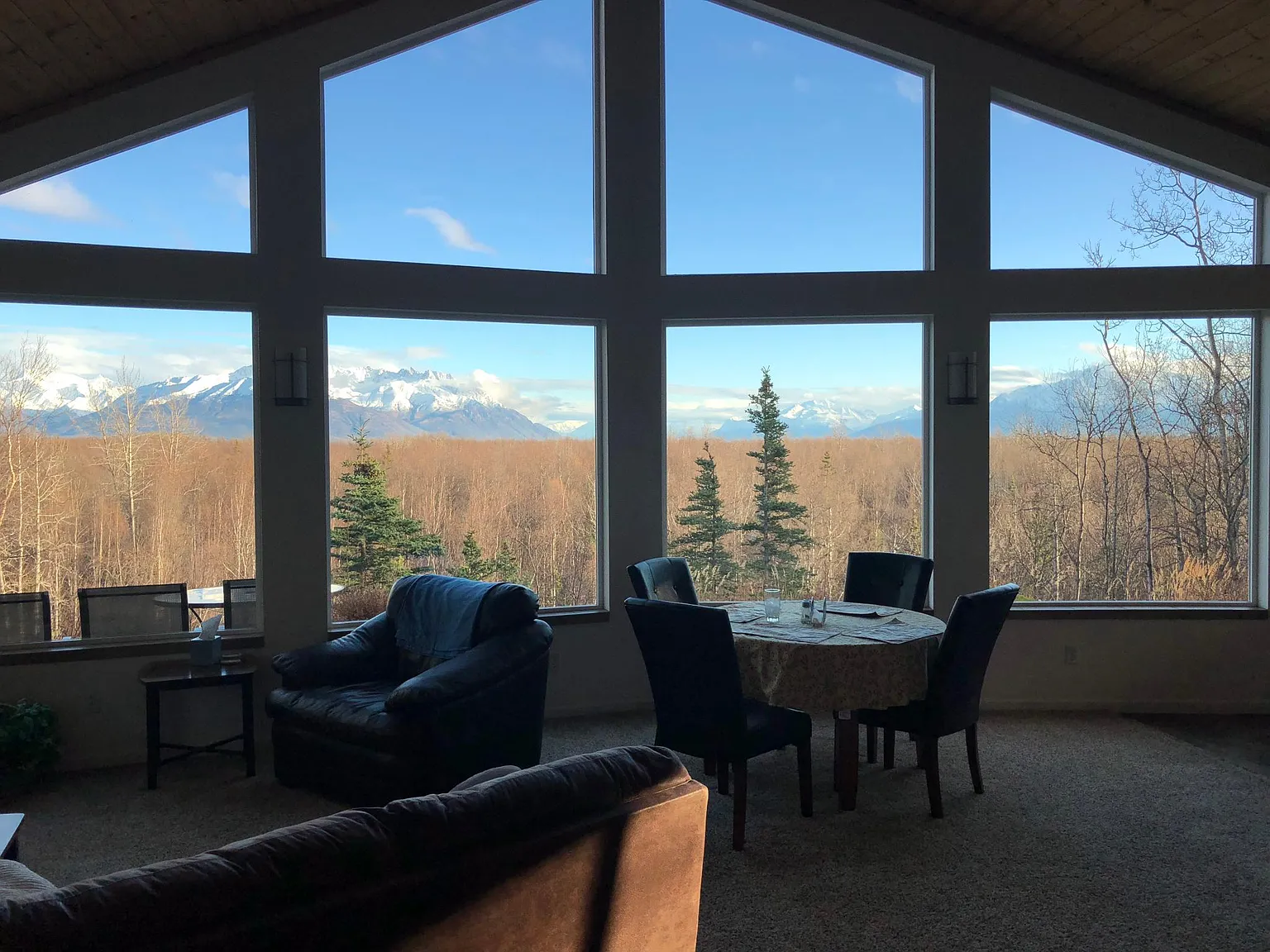2 bed, 1200 sqft, $2,000 — Photo 1