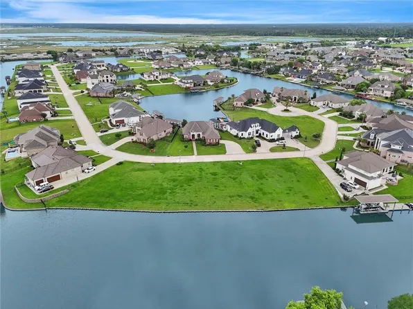 464 San Cristobal Ct, Slidell, LA 70458