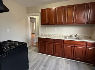 12 Lilac St #3, New Haven, CT 06511