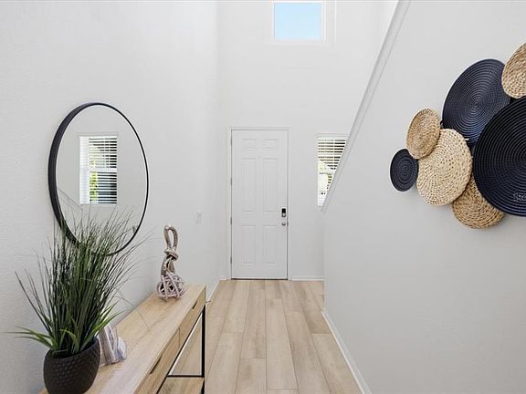 3rd image of 5718 Los Robles Ct