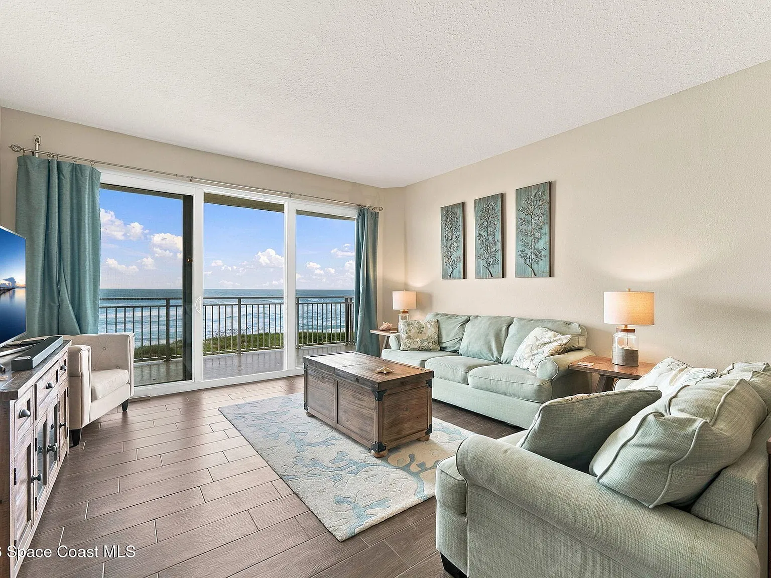 3 bed, 3.0 bath, 1790 sqft, $4,750 — Photo 4