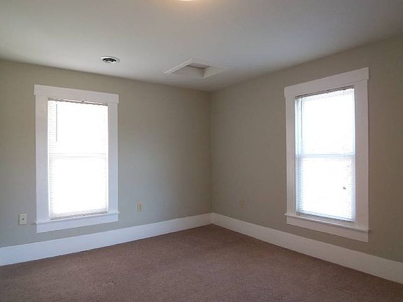 5th image of 7848 Senseney Ave
