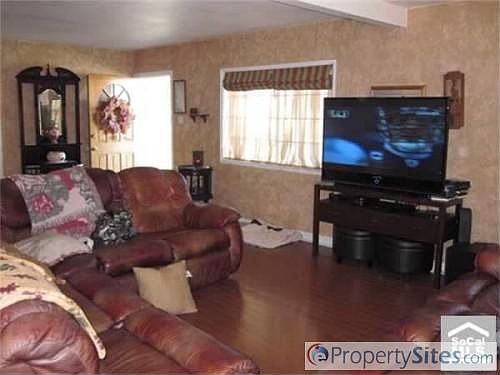 3rd image of 6026 Camerino St
