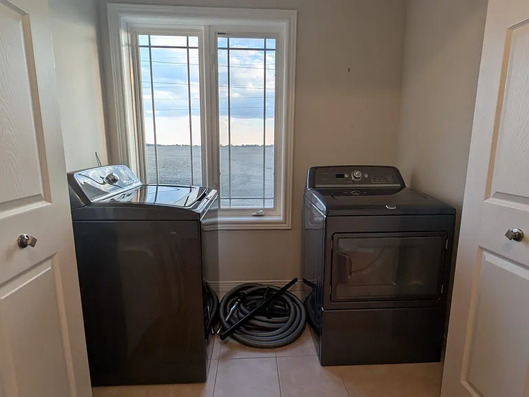 69 Periwinkle Dr — Photo 10