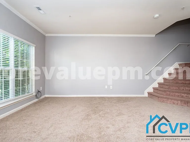1934 Hackberry Ct — Photo 5