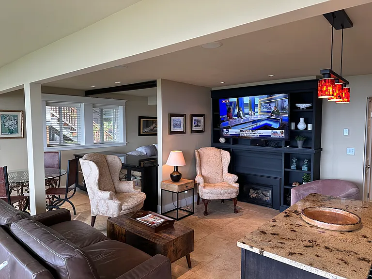 1544 Palm Ave SW #B — Photo 9